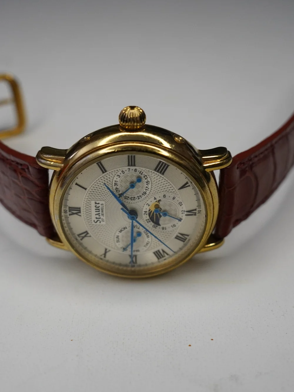 Stauer 13452 Automatic 27 Jewels Day Date 24-Hour Gold Tone Silver Dial